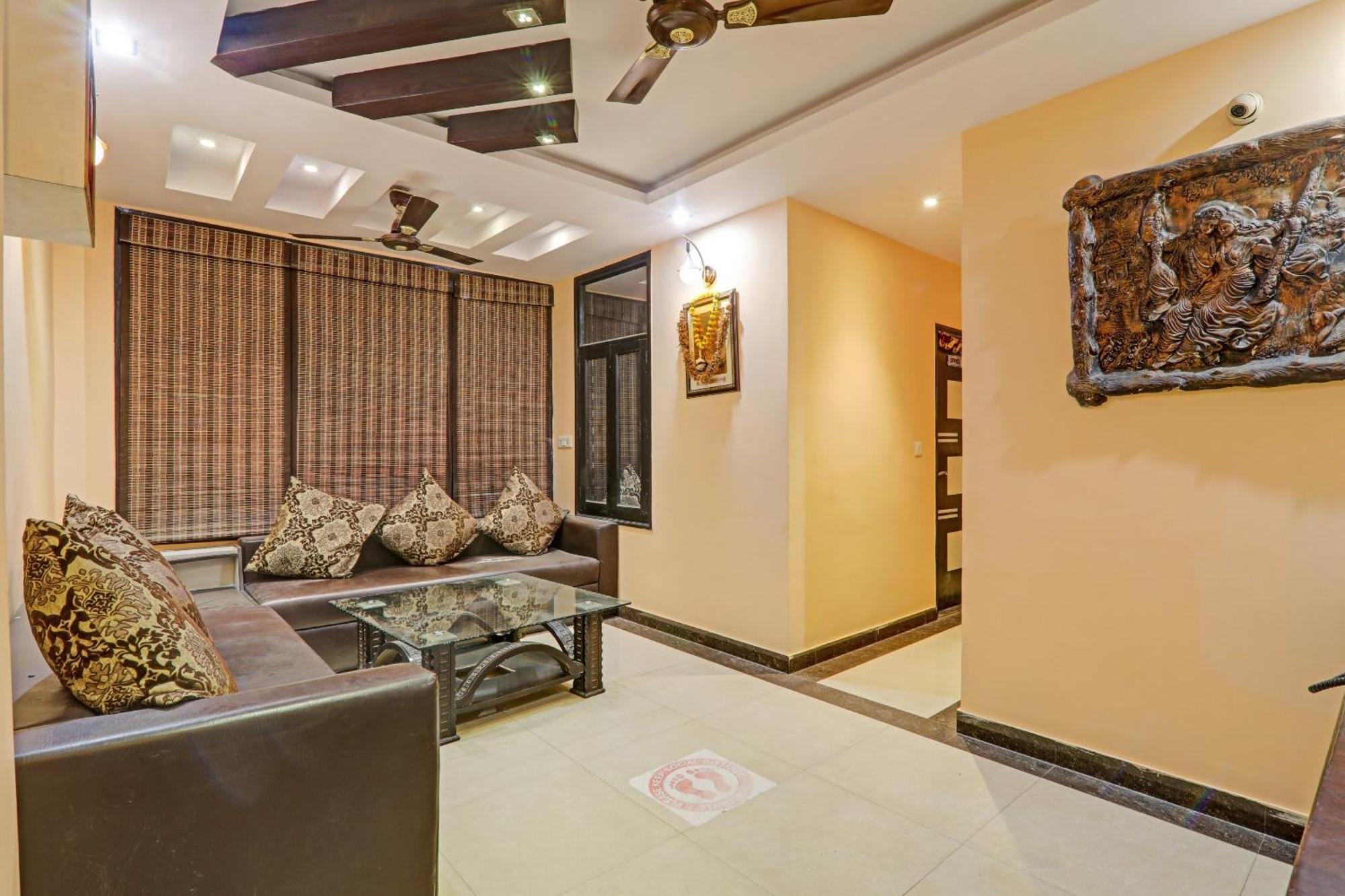 Super Capital O Townhouse Govinda Royal Hotel กานปูร์ ภายนอก รูปภาพ
